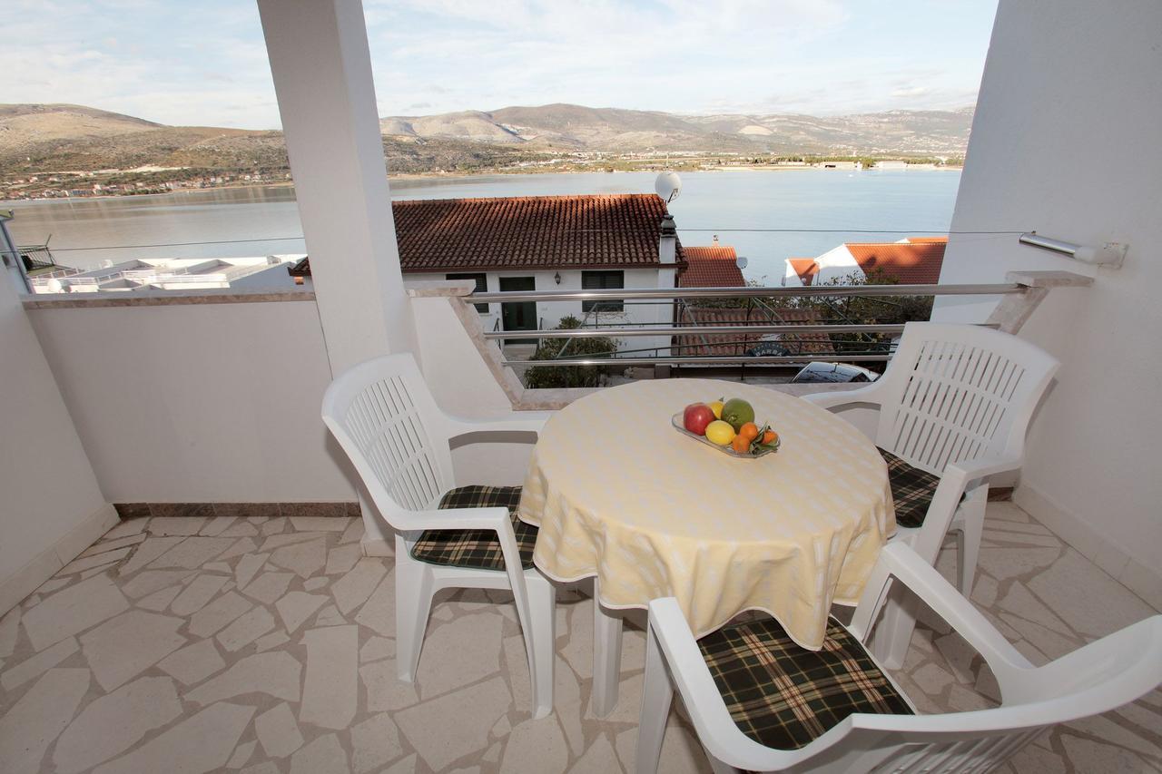Apartments Iva Trogir Bagian luar foto