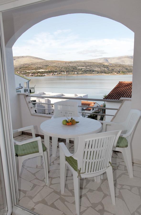 Apartments Iva Trogir Bagian luar foto